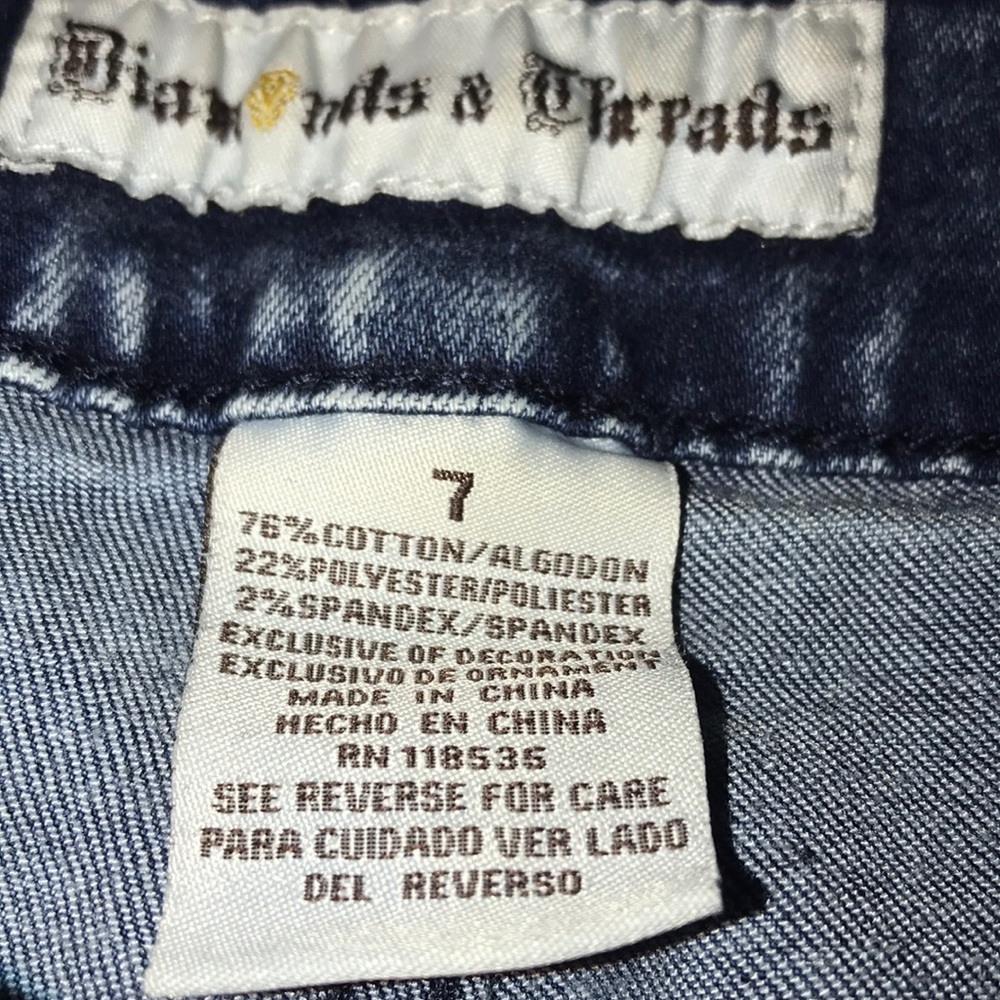 Diamonds & Threads Jeans - Picture 2 of 5